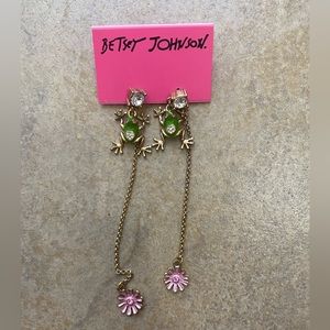Betsey Johnson frog dangle earrings